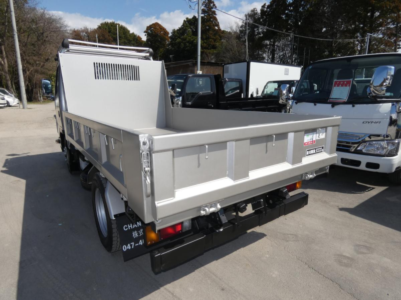 H283トン ダンプ 6速マニュアル260230|中古トラックの販売・買取・査定のアイナビ