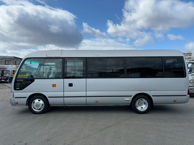 乗車定員29人自動扉オートスイングドア距離浅記録簿完備|中古トラックの販売・買取・査定のアイナビ