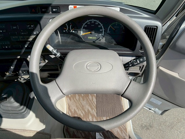 乗車定員29人自動扉オートスイングドア距離浅記録簿完備|中古トラックの販売・買取・査定のアイナビ