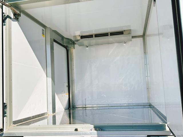 日産|中古トラックの販売・買取・査定のアイナビ