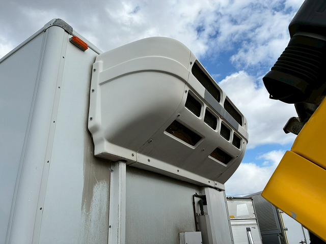 ベッド付き東芝キャリアスタンバイ装置キーストンフロア|中古トラックの販売・買取・査定のアイナビ