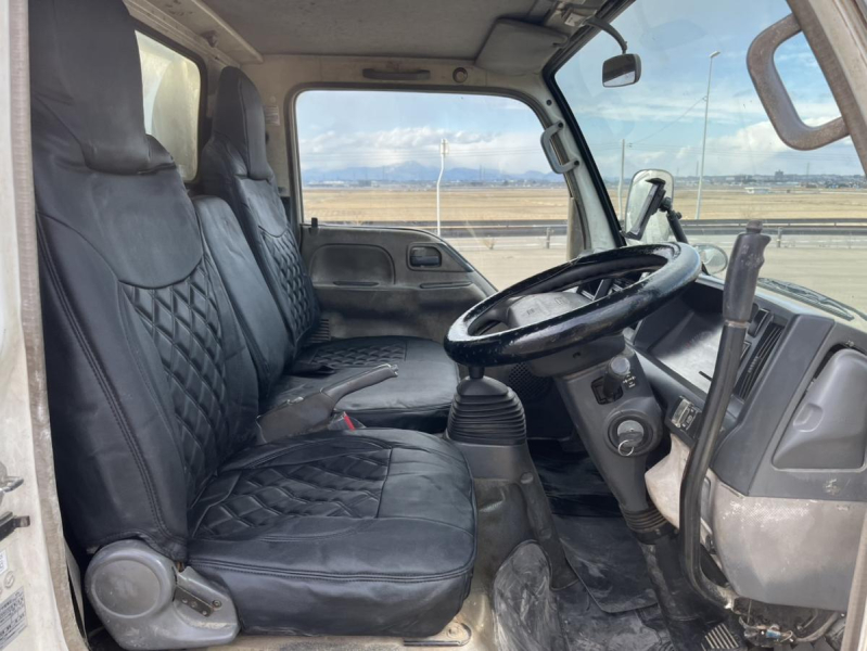 平成20年エルフ深ダンプマニュアル5速総重量5t未満準中型|中古トラックの販売・買取・査定のアイナビ