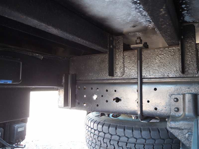 トヨタダイナ4WD10尺アルミバンゲート付き|中古トラックの販売・買取・査定のアイナビ