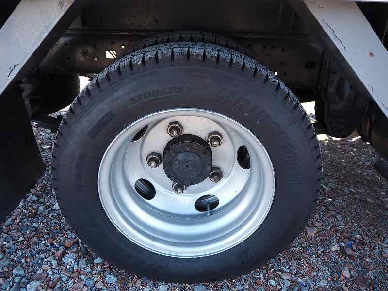 トヨタダイナ4WD10尺アルミバンゲート付き|中古トラックの販売・買取・査定のアイナビ