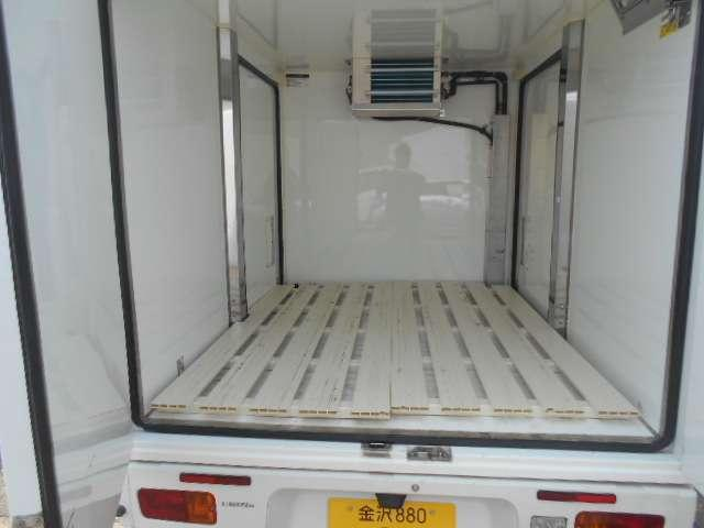 ダイハツ バン車 ハイゼットトラック|中古トラックの販売・買取・査定のアイナビ