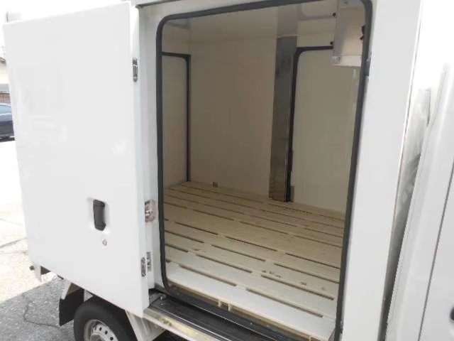 ダイハツ バン車 ハイゼットトラック|中古トラックの販売・買取・査定のアイナビ