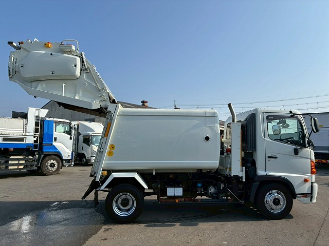 保証対象車両回転式塵芥車汚水タンク巻き込み式ダンプ排出|中古トラックの販売・買取・査定のアイナビ