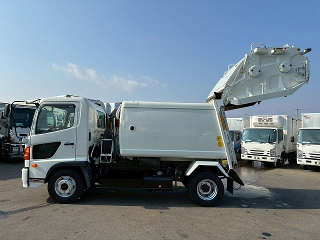 保証対象車両回転式塵芥車汚水タンク巻き込み式ダンプ排出|中古トラックの販売・買取・査定のアイナビ