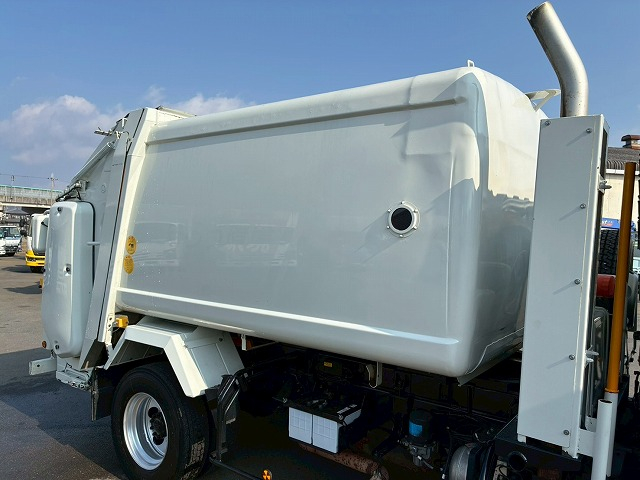 保証対象車両回転式塵芥車汚水タンク巻き込み式ダンプ排出|中古トラックの販売・買取・査定のアイナビ