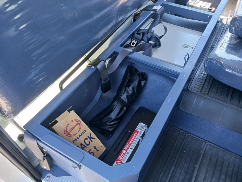 距離少ない2万km、ゲートバン、7人乗り|中古トラックの販売・買取・査定のアイナビ