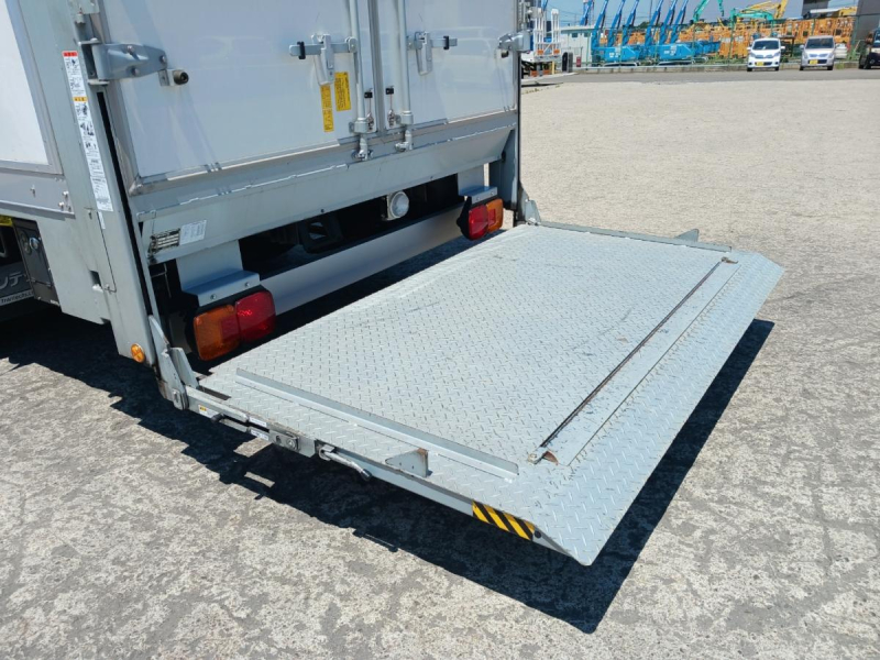 距離少ない2万km、ゲートバン、7人乗り|中古トラックの販売・買取・査定のアイナビ