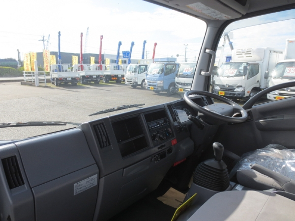 マツダタイタン保冷バンゲート付|中古トラックの販売・買取・査定のアイナビ