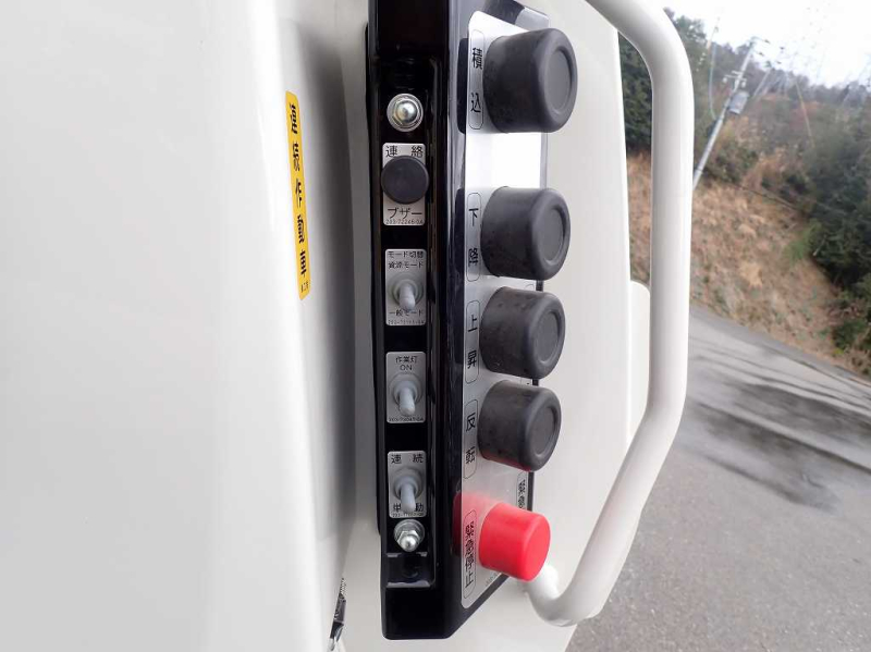 新明和 G-PX(プレス式) 8.7立米 240PS 6速|中古トラックの販売・買取・査定のアイナビ