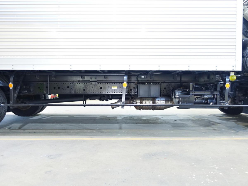 パワーゲート1t 標準キャブ アルミバン 積載2.95t|中古トラックの販売・買取・査定のアイナビ