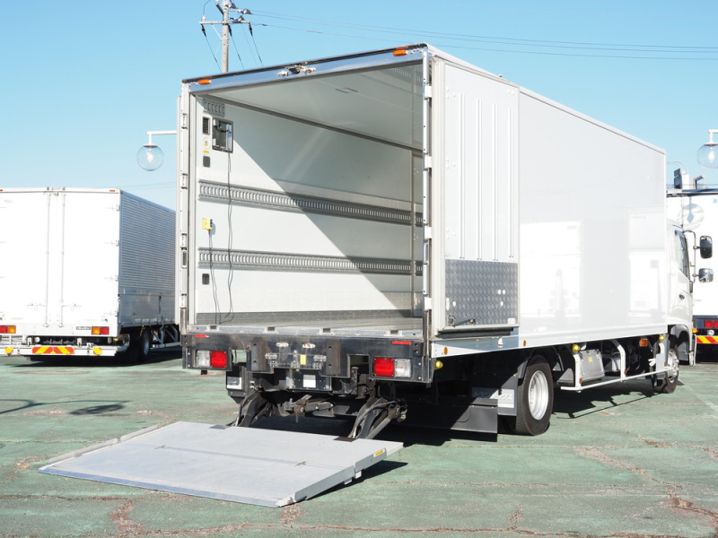 日野 冷凍バン レンジャー|中古トラックの販売・買取・査定のアイナビ