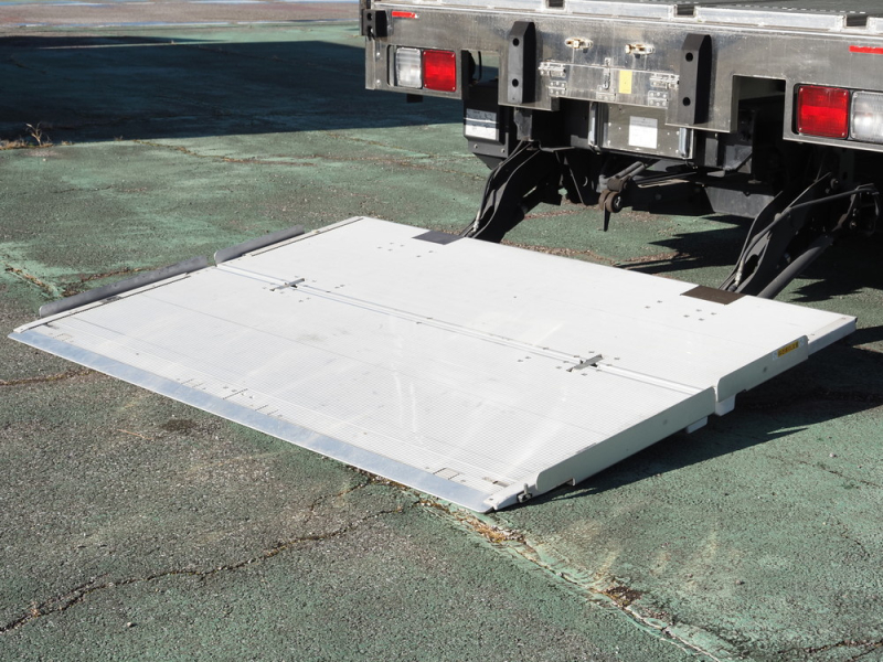 日野 冷凍バン レンジャー|中古トラックの販売・買取・査定のアイナビ