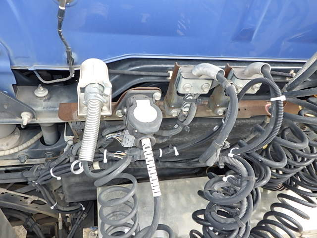 日野平成29年☆第五輪荷重11.5tトラクタ☆車検付き|中古トラックの販売・買取・査定のアイナビ