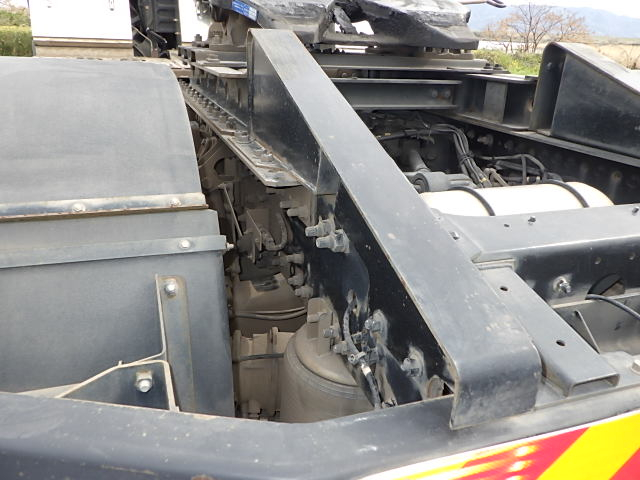 日野平成29年☆第五輪荷重11.5tトラクタ☆車検付き|中古トラックの販売・買取・査定のアイナビ