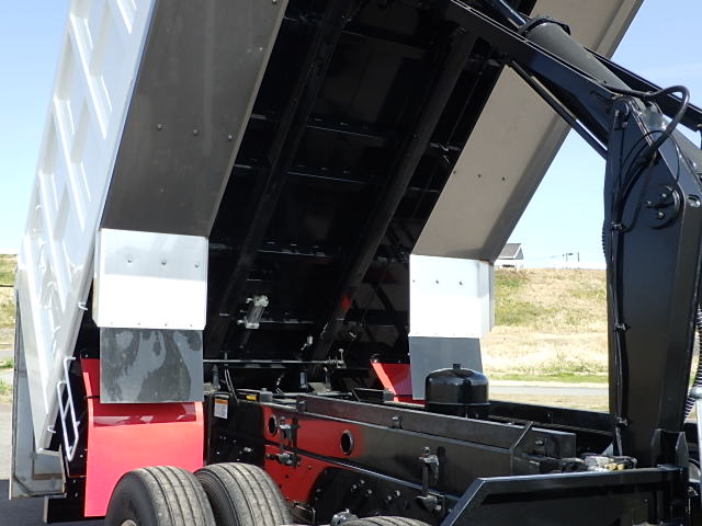 三菱令和7年式☆水密式土砂禁深ダンプ☆ステン張り|中古トラックの販売・買取・査定のアイナビ