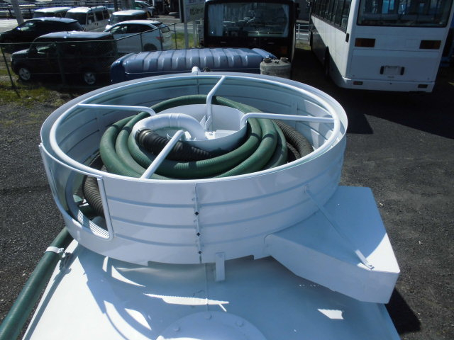 デュトロ3700Lバキュームカー3.7T糞尿車衛生車MORITA製|中古トラックの販売・買取・査定のアイナビ