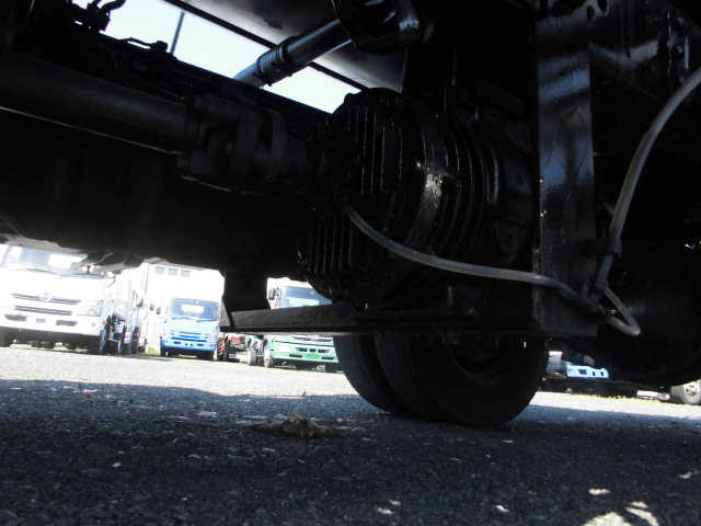 デュトロ3700Lバキュームカー3.7T糞尿車衛生車MORITA製|中古トラックの販売・買取・査定のアイナビ