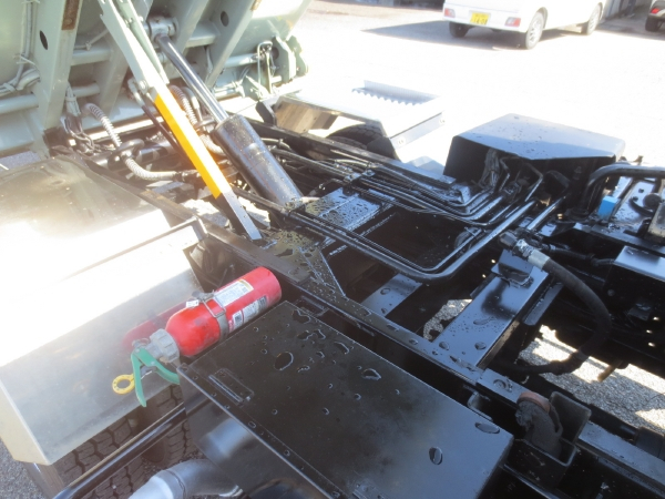 いすゞエルフ巻込み式パッカー車|中古トラックの販売・買取・査定のアイナビ