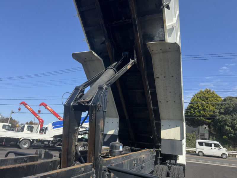 土砂禁2デフ極東DD12-67129立米車検付|中古トラックの販売・買取・査定のアイナビ