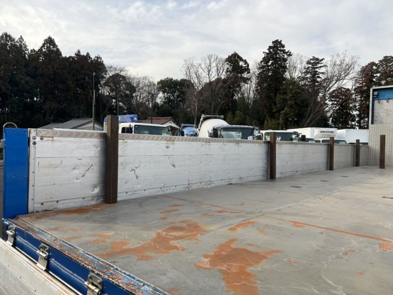 平ボディー4軸低床エアサスハイルーフF7|中古トラックの販売・買取・査定のアイナビ