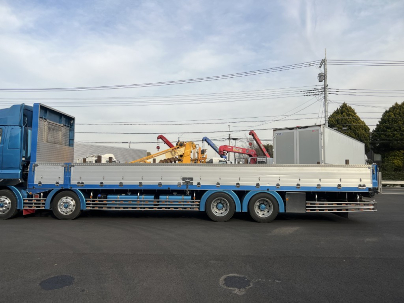 平ボディー4軸低床エアサスハイルーフF7|中古トラックの販売・買取・査定のアイナビ