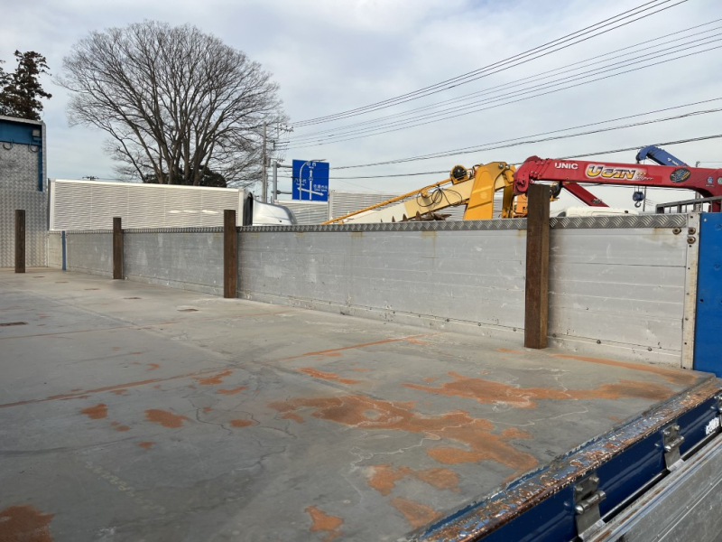 平ボディー4軸低床エアサスハイルーフF7|中古トラックの販売・買取・査定のアイナビ