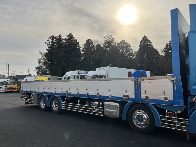 平ボディー4軸低床エアサスハイルーフF7|中古トラックの販売・買取・査定のアイナビ