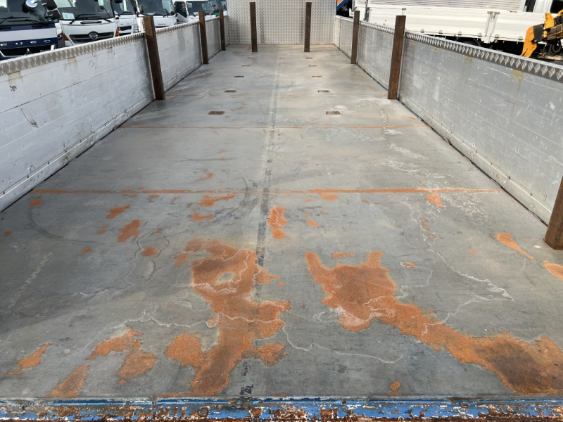 平ボディー4軸低床エアサスハイルーフF7|中古トラックの販売・買取・査定のアイナビ