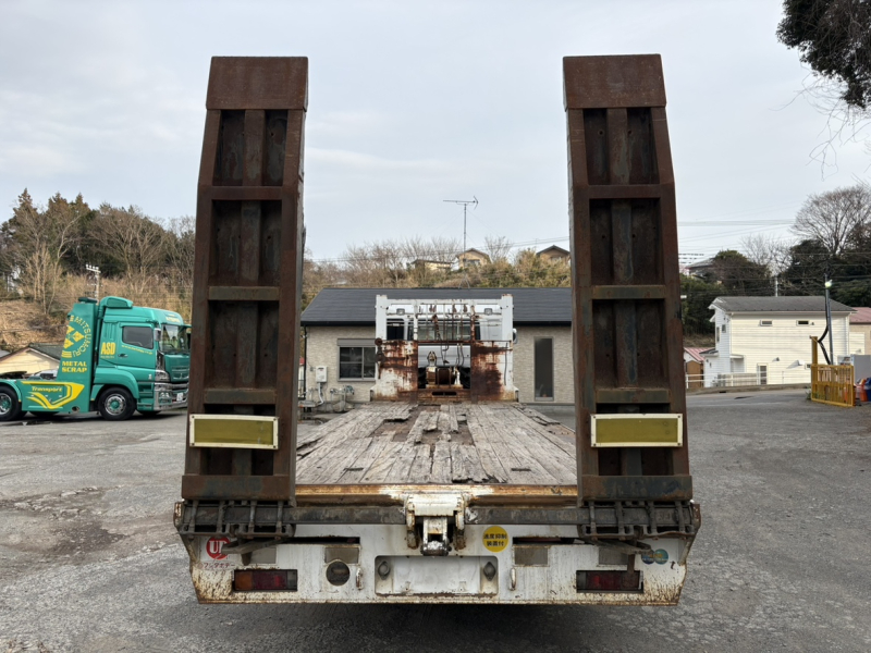 H17年式、クオン、セルフローダー|中古トラックの販売・買取・査定のアイナビ