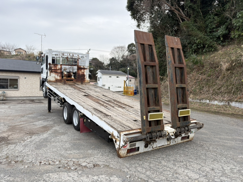 H17年式、クオン、セルフローダー|中古トラックの販売・買取・査定のアイナビ