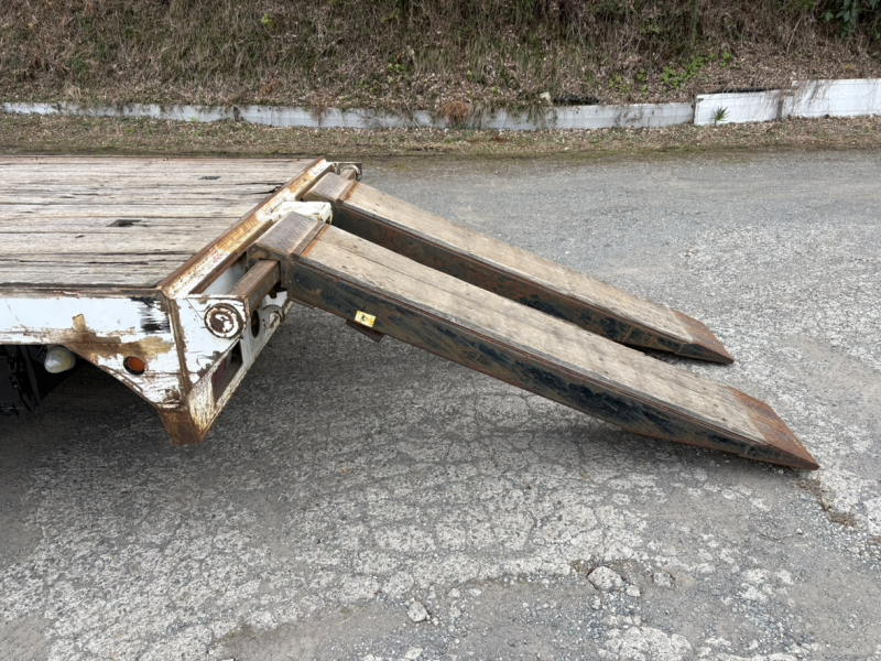 H17年式、クオン、セルフローダー|中古トラックの販売・買取・査定のアイナビ