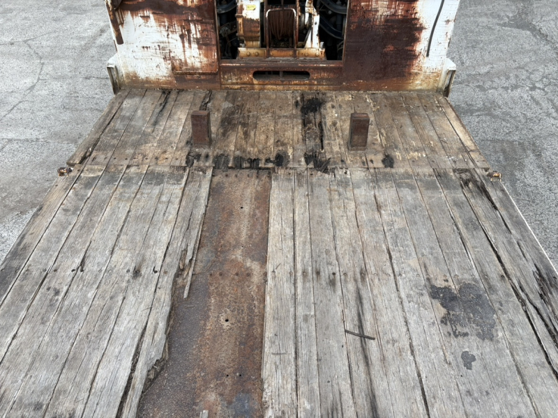 H17年式、クオン、セルフローダー|中古トラックの販売・買取・査定のアイナビ