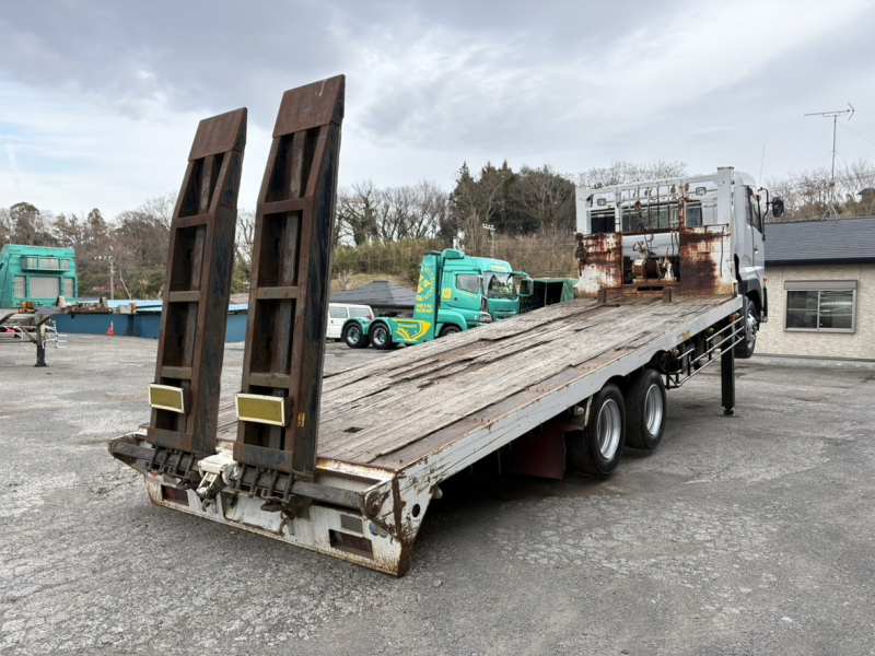 H17年式、クオン、セルフローダー|中古トラックの販売・買取・査定のアイナビ