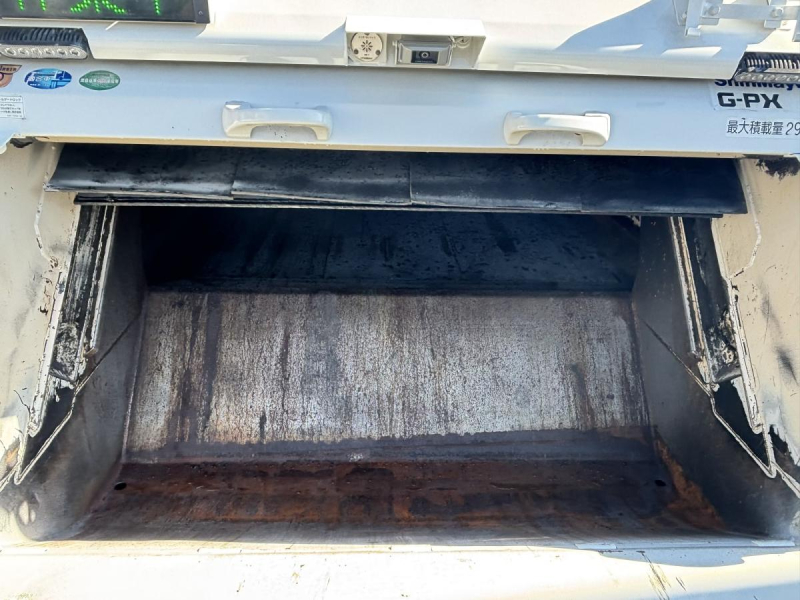 ワイド幅 プレス式パッカー車 新明和製6.0立米|中古トラックの販売・買取・査定のアイナビ