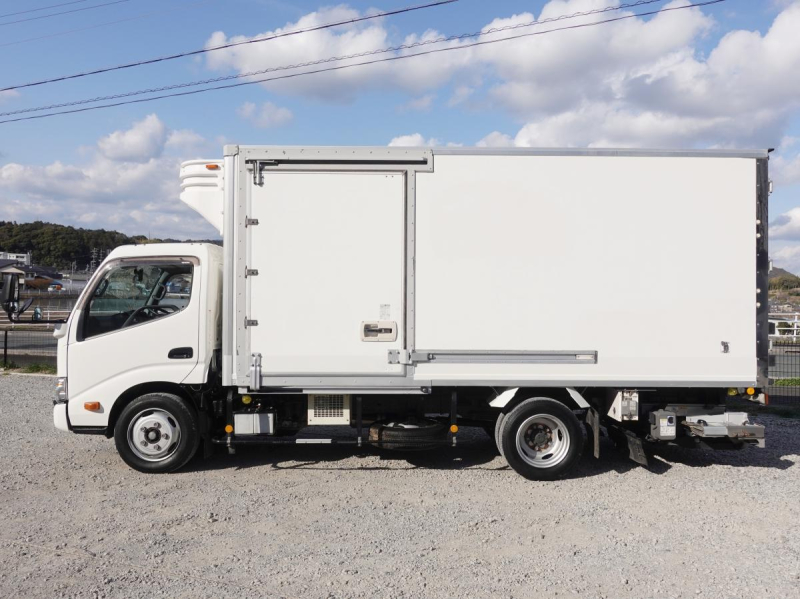 ロング低温冷蔵冷凍スタンバイパワーゲート|中古トラックの販売・買取・査定のアイナビ