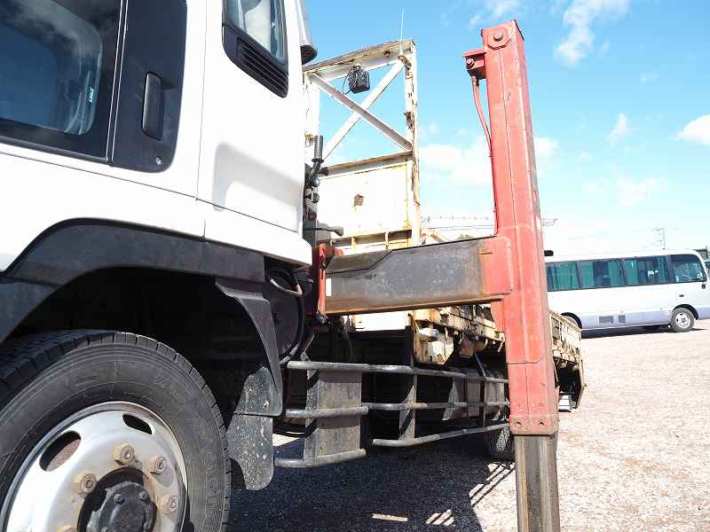 いすゞフォワード増トン5段セルフクレーンラジコン|中古トラックの販売・買取・査定のアイナビ