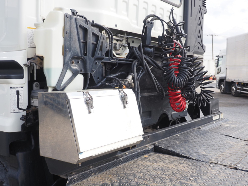 いすゞ トラクタ ギガ|中古トラックの販売・買取・査定のアイナビ