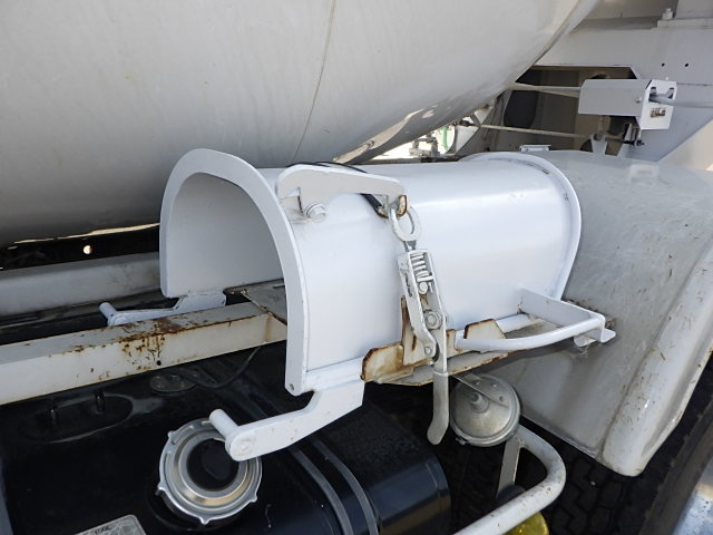 日野平成29年☆増トンミキサー車☆予備検査証付|中古トラックの販売・買取・査定のアイナビ