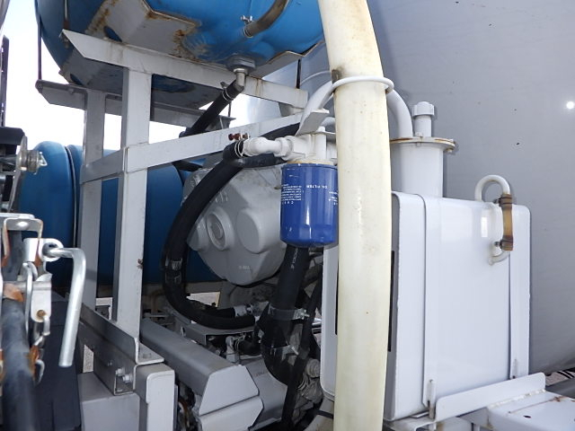 日野平成29年☆増トンミキサー車☆予備検査証付|中古トラックの販売・買取・査定のアイナビ