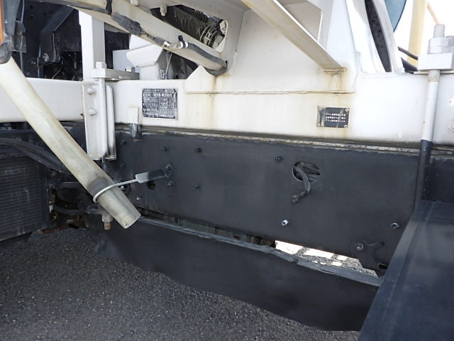 日野平成29年☆増トンミキサー車☆予備検査証付|中古トラックの販売・買取・査定のアイナビ