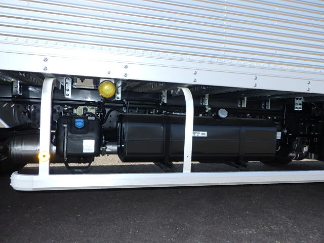 三菱令和7年式☆跳ね上げゲート付きアルミバン☆車検付き|中古トラックの販売・買取・査定のアイナビ