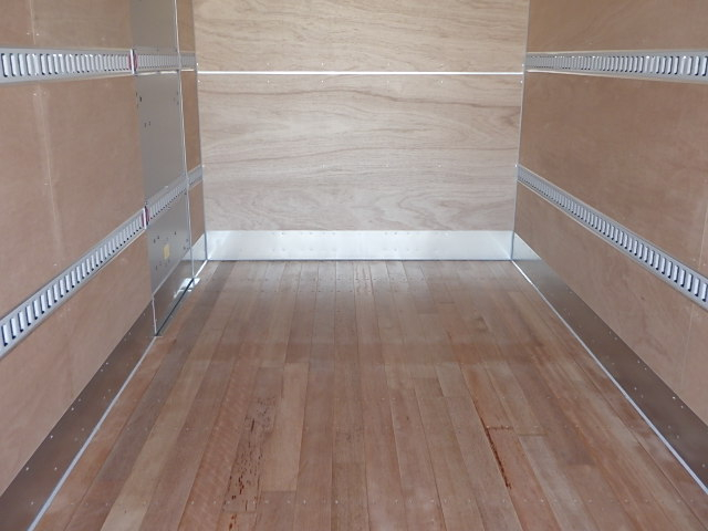 三菱令和7年式☆跳ね上げゲート付きアルミバン☆車検付き|中古トラックの販売・買取・査定のアイナビ