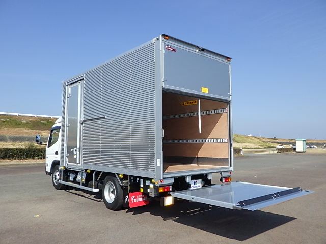 三菱令和7年式☆跳ね上げゲート付きアルミバン☆車検付き|中古トラックの販売・買取・査定のアイナビ