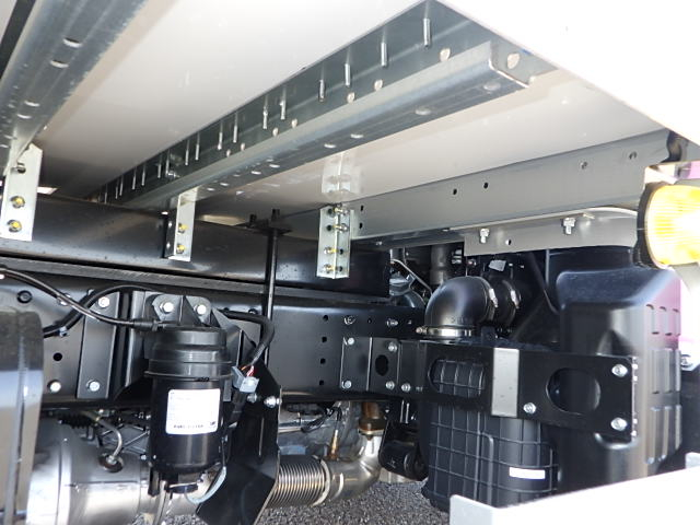 三菱令和7年式☆跳ね上げゲート付きアルミバン☆車検付き|中古トラックの販売・買取・査定のアイナビ