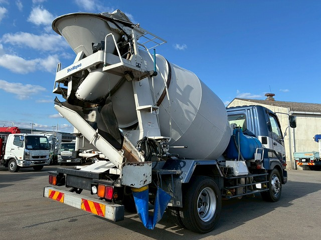 保証対象車両増トン新明和工業ベッドレス240馬力6速MT|中古トラックの販売・買取・査定のアイナビ