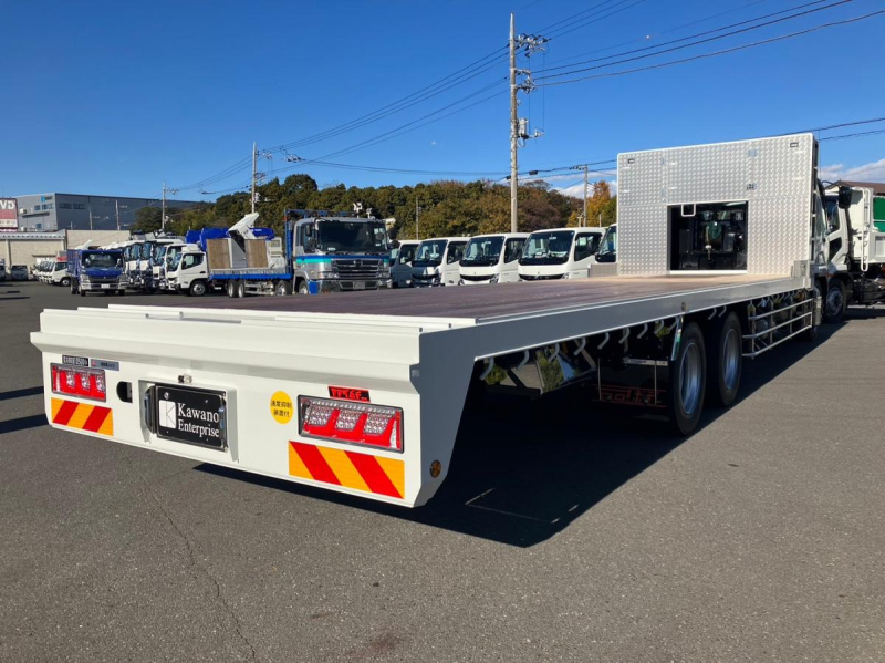 ☆未使用車 増増トン セルフローダー 重機運搬車|中古トラックの販売・買取・査定のアイナビ